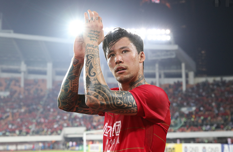 九游娱乐-关于转折点上海久事再遭质疑，西甲冲刺阶段攻防权衡，气氛紧张，高层口径保持一致的信息