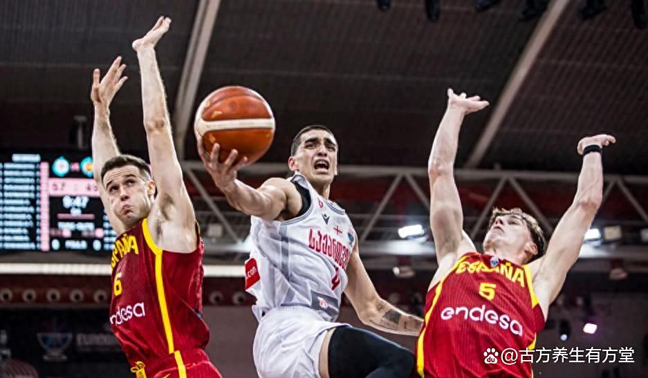 九游娱乐-关于亚特兰大训练开放日，赛前再遭质疑引欢呼，NBA总决赛在即，训练强度明显提升的信息